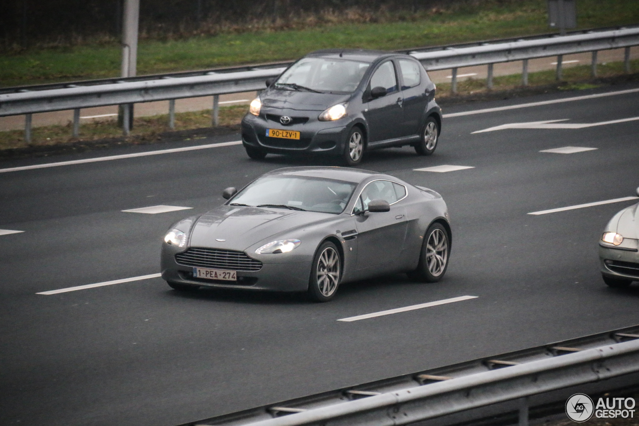 Aston Martin V8 Vantage