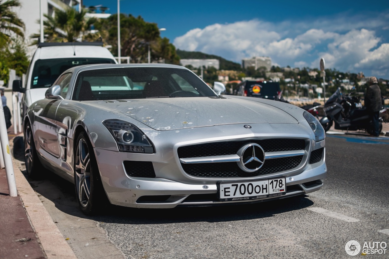 Mercedes-Benz SLS AMG