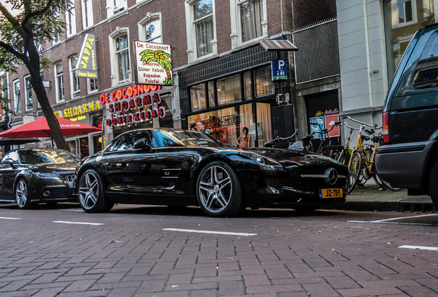 Mercedes-Benz SLS AMG