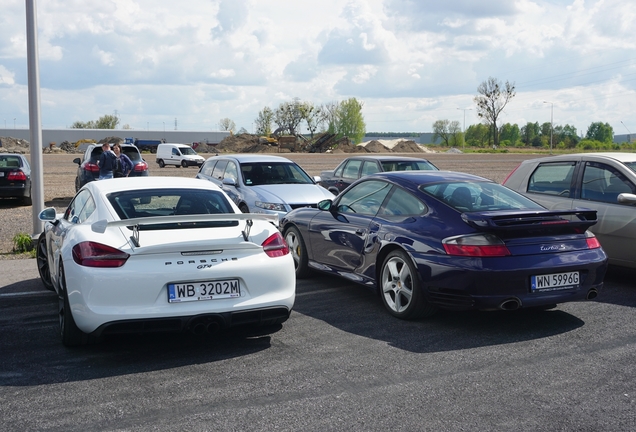 Porsche 981 Cayman GT4