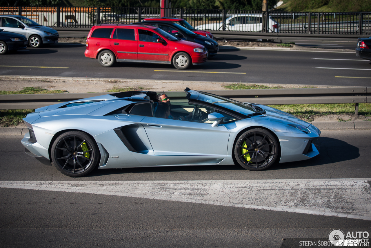 Lamborghini Aventador LP700-4 Roadster