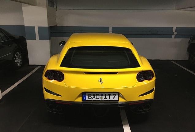 Ferrari GTC4Lusso