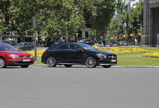 Mercedes-AMG CLA 45 Shooting Brake X117