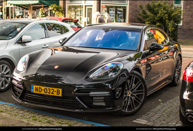 Porsche 971 Panamera Turbo