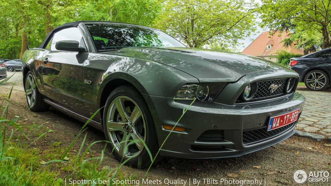 Ford Mustang GT Convertible 2013