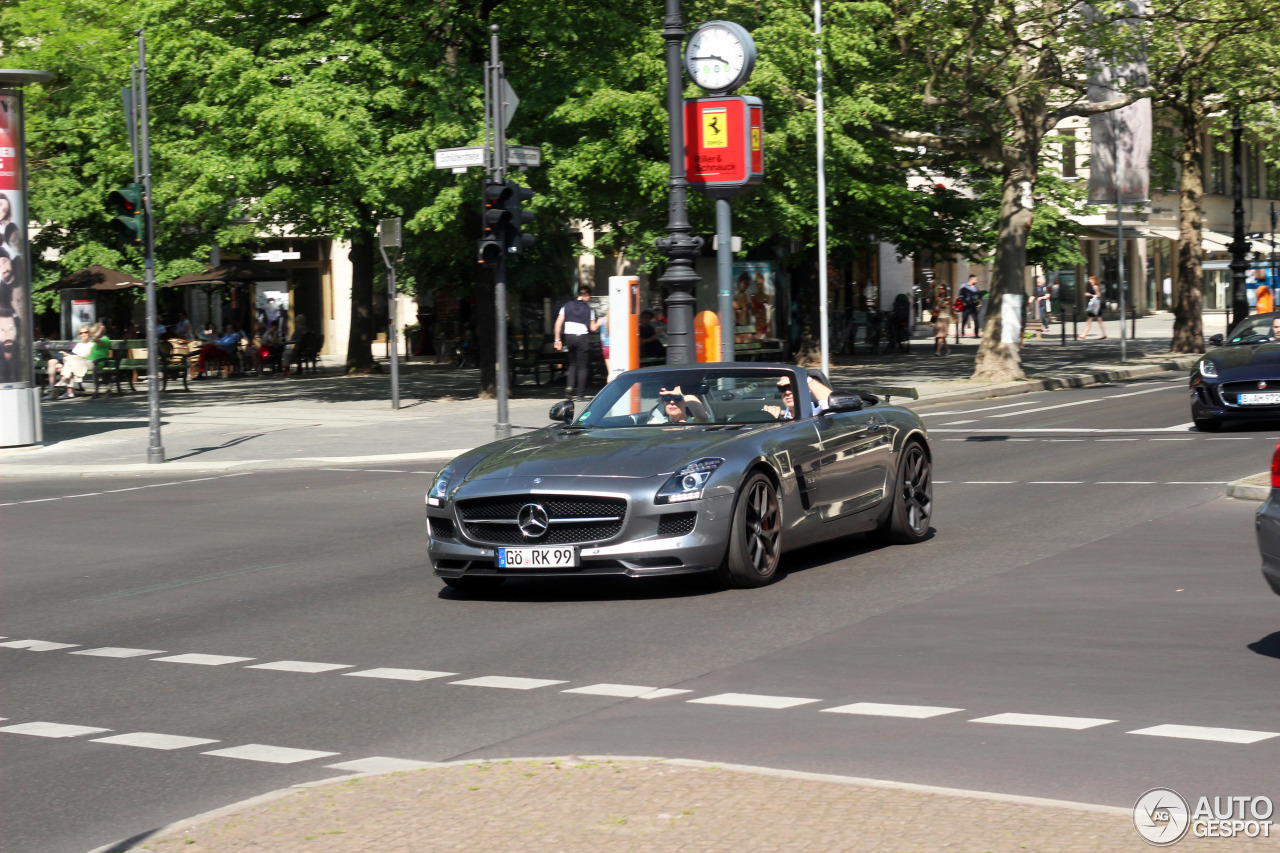 Mercedes-Benz SLS AMG GT Roadster Final Edition