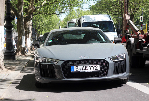 Audi R8 V10 Plus 2015