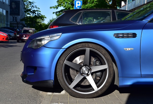 BMW M5 E60 2005