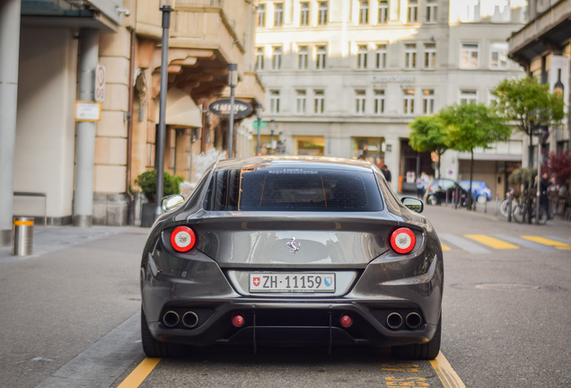 Ferrari FF