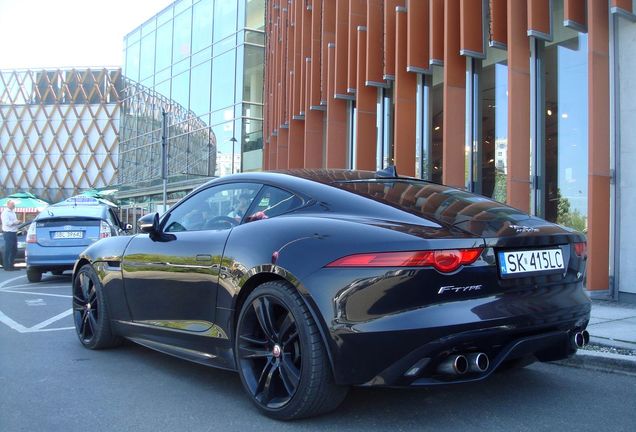 Jaguar F-TYPE R Coupé