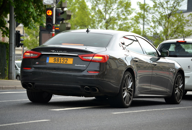 Maserati Quattroporte S Q4 2013