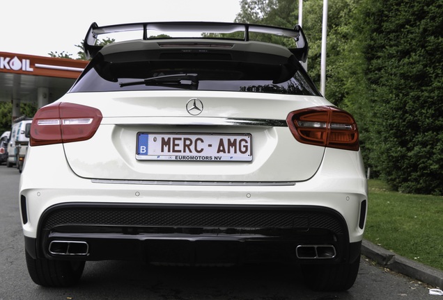 Mercedes-Benz GLA 45 AMG X156