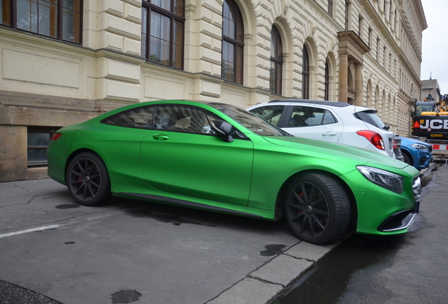 Mercedes-Benz S 63 AMG Coupé C217