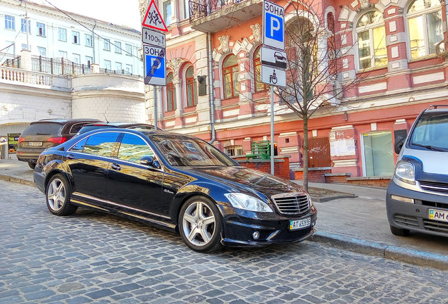 Mercedes-Benz S 63 AMG W221