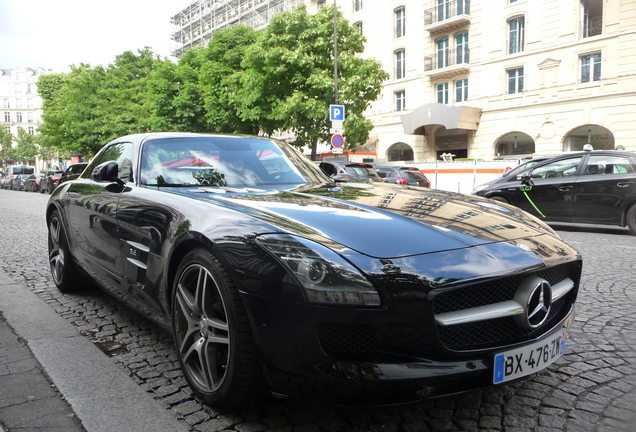 Mercedes-Benz SLS AMG