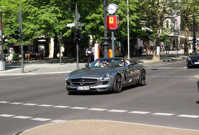 Mercedes-Benz SLS AMG GT Roadster Final Edition