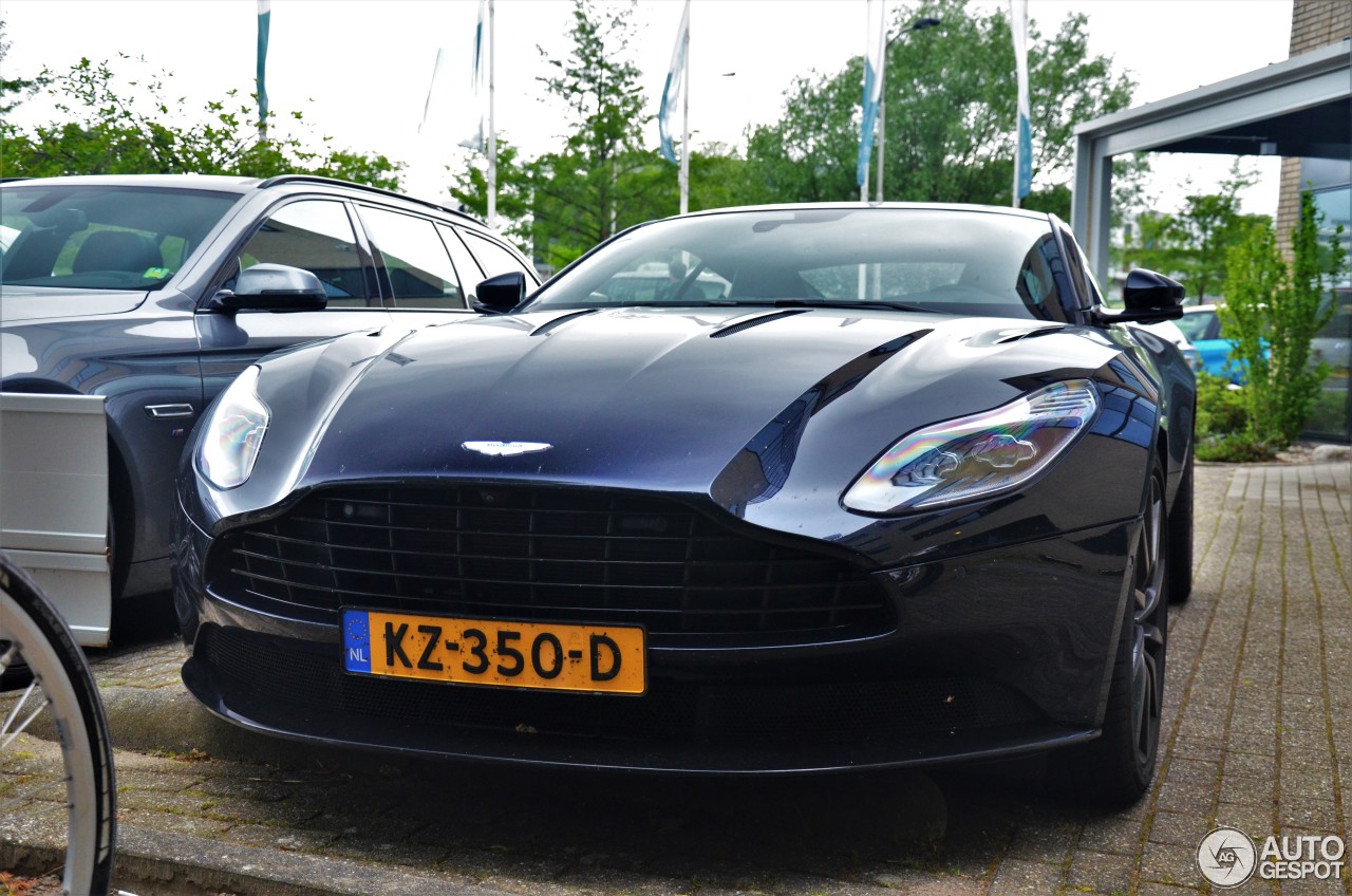 Aston Martin DB11