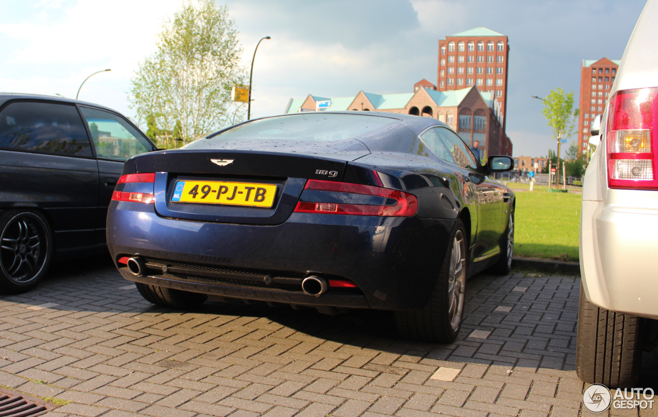 Aston Martin DB9