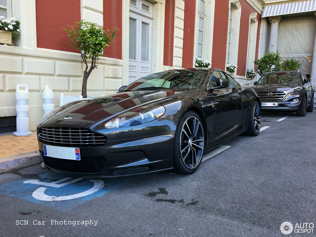 Aston Martin DBS