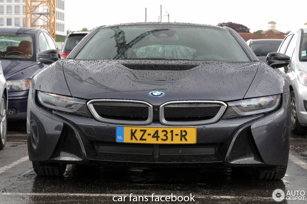 BMW i8