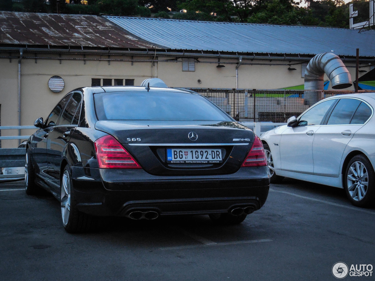 Mercedes-Benz S 65 AMG V221