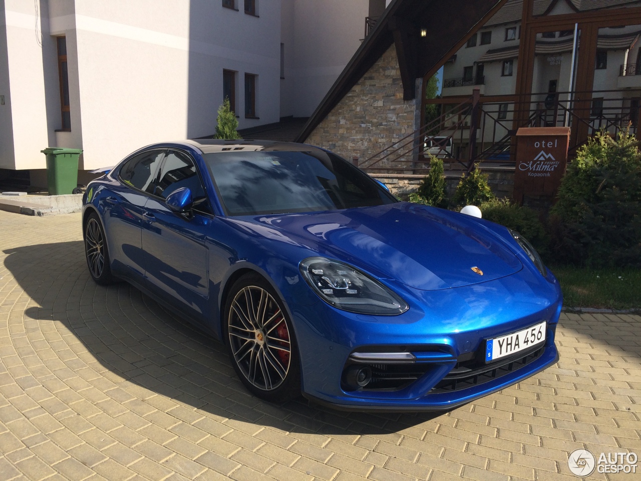 Porsche 971 Panamera Turbo