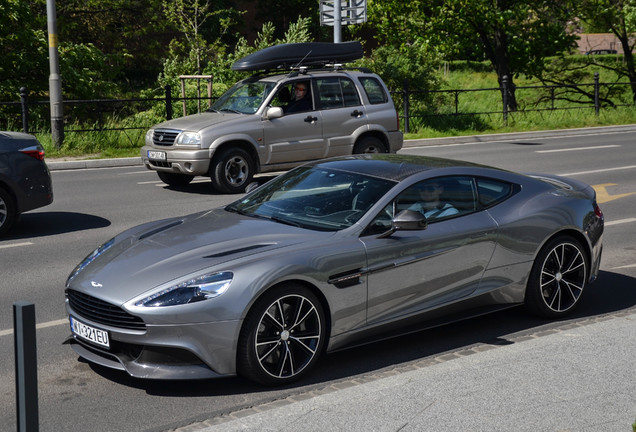 Aston Martin Vanquish 2013