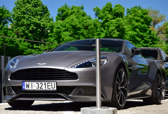 Aston Martin Vanquish 2013