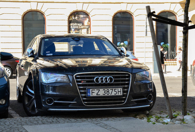 Audi S8 D4