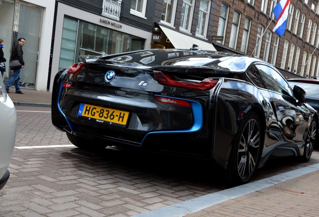 BMW i8