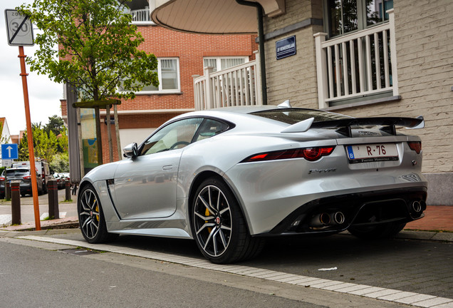 Jaguar F-TYPE SVR Coupé 2017