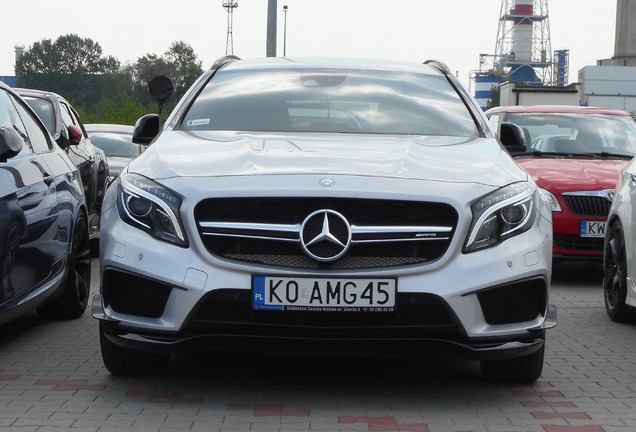 Mercedes-AMG GLA 45 X156