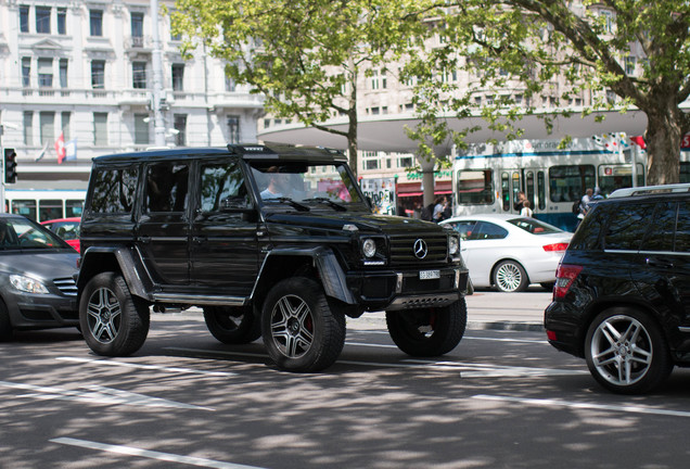 Mercedes-Benz G 500 4X4²