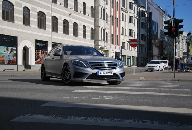 Mercedes-Benz S 63 AMG V222