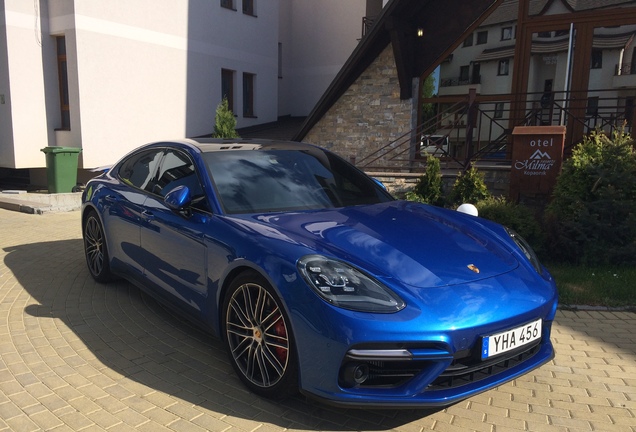 Porsche 971 Panamera Turbo