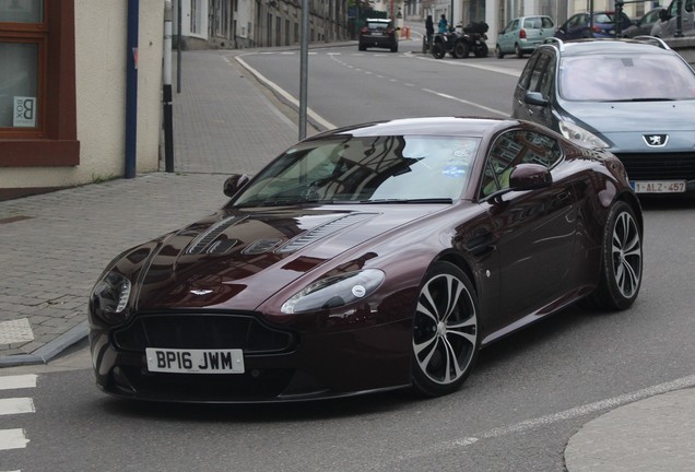 Aston Martin V12 Vantage S