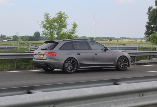 Audi RS4 Avant B8