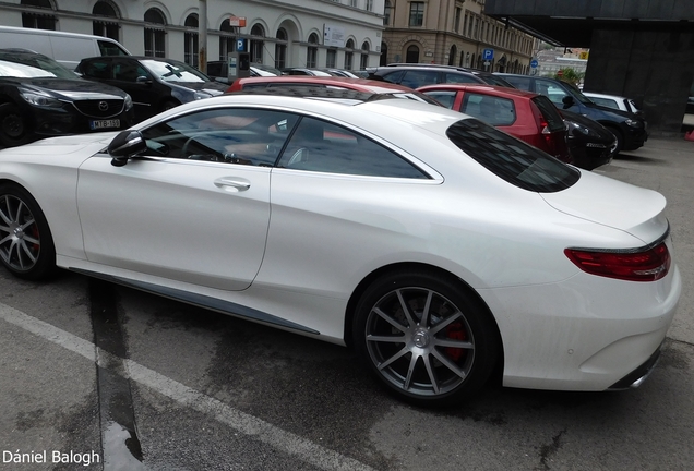 Mercedes-AMG S 63 Coupé C217