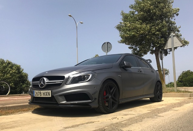 Mercedes-Benz A 45 AMG