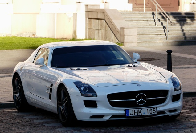 Mercedes-Benz SLS AMG