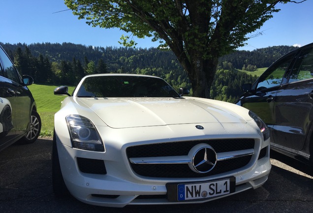 Mercedes-Benz SLS AMG Roadster