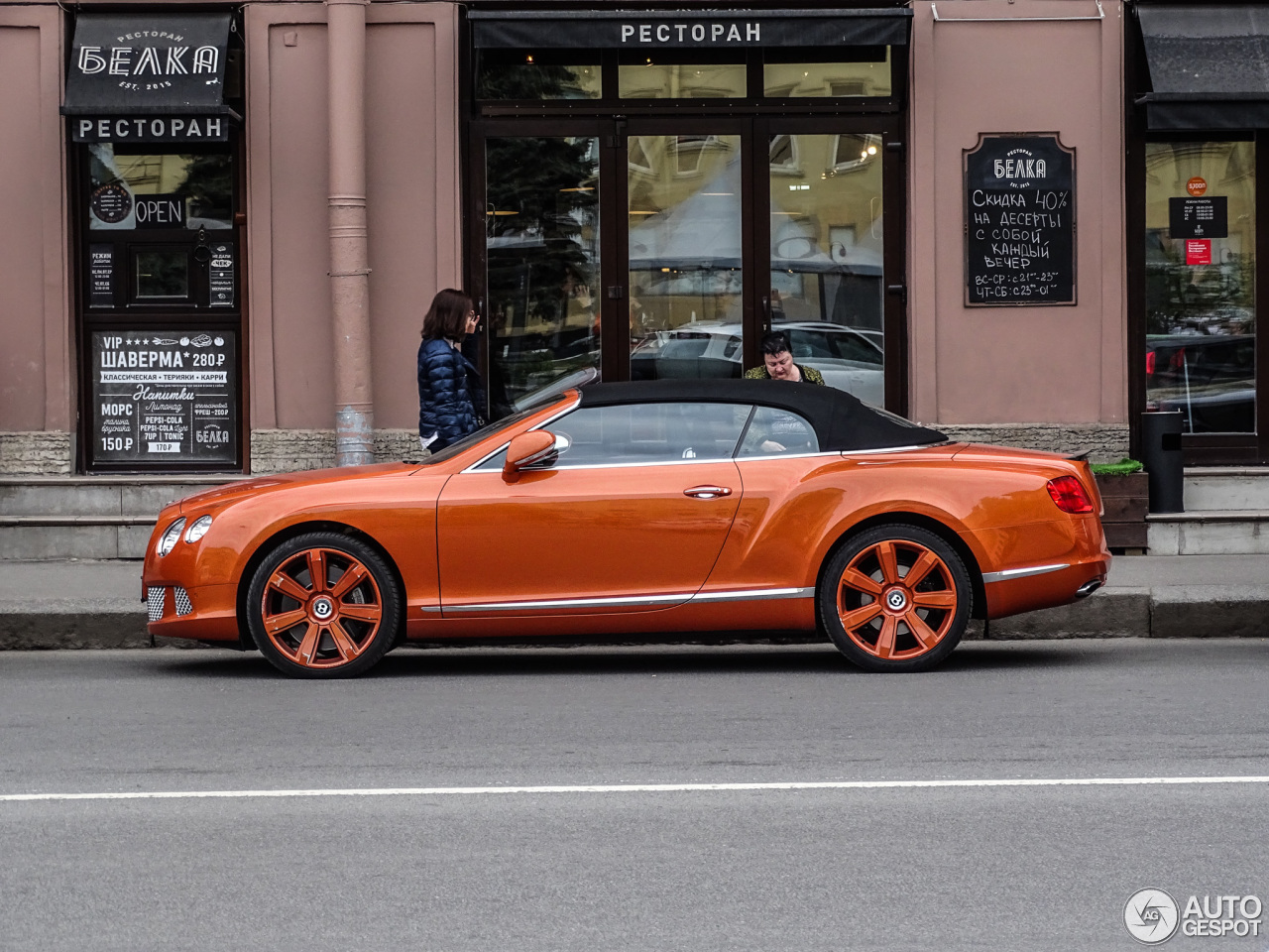 Bentley Continental GTC 2012