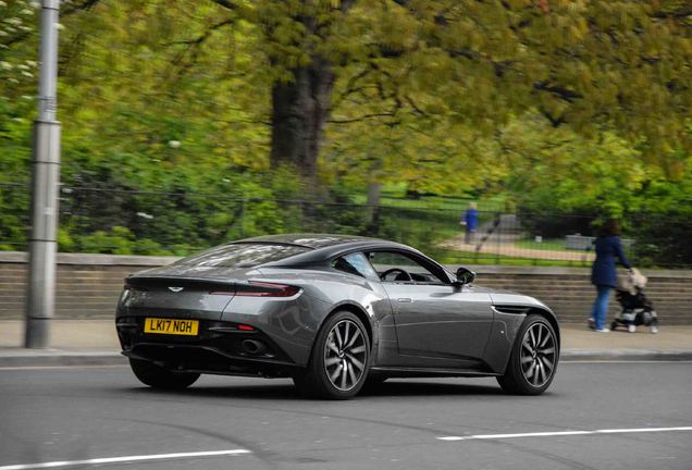 Aston Martin DB11