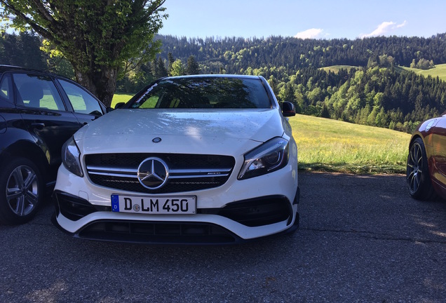 Mercedes-AMG A 45 W176 2015