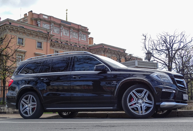 Mercedes-Benz GL 63 AMG X166