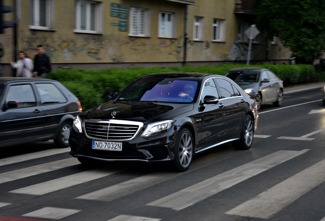 Mercedes-Benz S 63 AMG V222