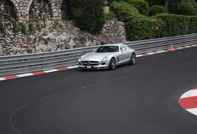 Mercedes-Benz SLS AMG