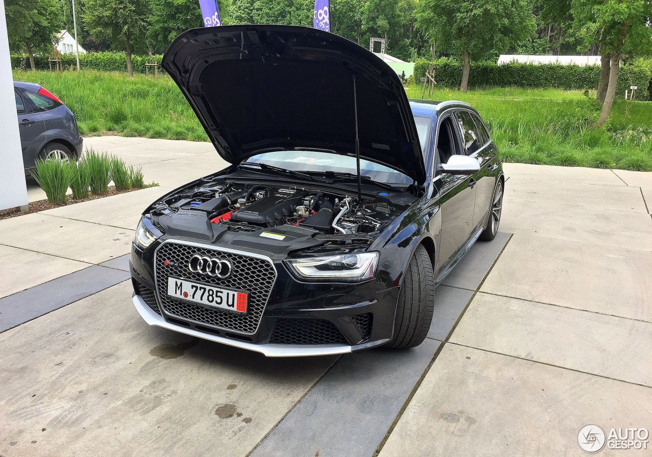 Audi RS4 Avant B8