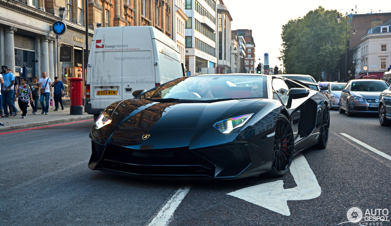 Lamborghini Aventador LP750-4 SuperVeloce Roadster