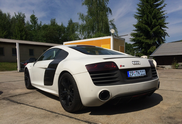 Audi R8 V10 Plus 2013